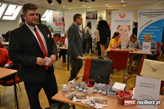 Zdjęcie w galerii na portalu naszraciborz.pl: Ogromna frekwencja na Powiatowych Targach Pracy  wiadomości z regionu