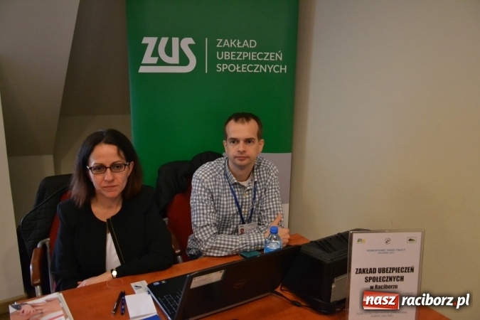 Zdjęcie w galerii na portalu naszraciborz.pl: Ogromna frekwencja na Powiatowych Targach Pracy  wiadomości z regionu