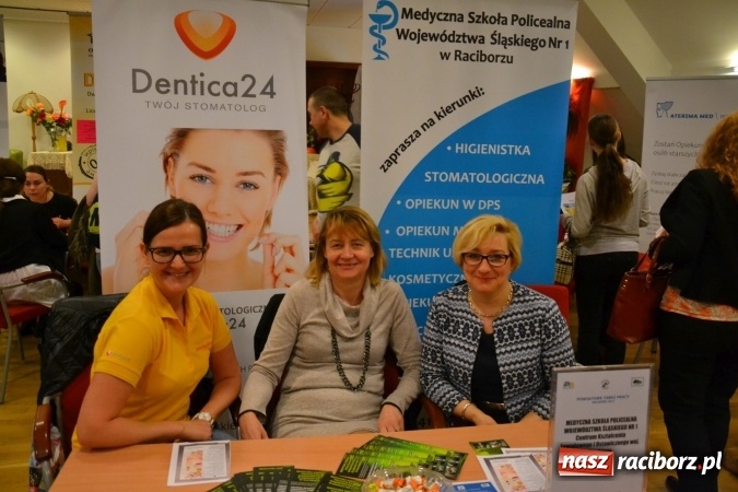 Zdjęcie w galerii na portalu naszraciborz.pl: Ogromna frekwencja na Powiatowych Targach Pracy  wiadomości z regionu