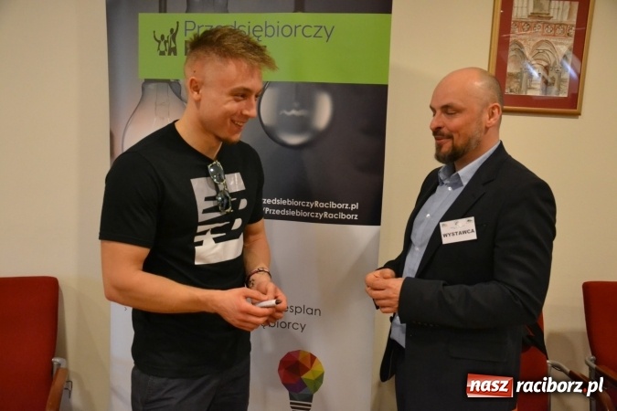 Zdjęcie w galerii na portalu naszraciborz.pl: Ogromna frekwencja na Powiatowych Targach Pracy  wiadomości z regionu