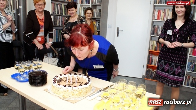 Zdjęcie w galerii na portalu naszraciborz.pl: Trzecie urodziny Klubu Przyjaciół Biblioteki na Ostrogu  wiadomości z regionu