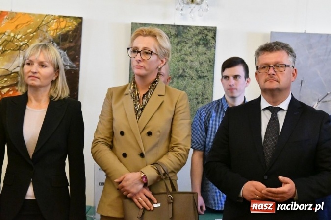 Zdjęcie w galerii na portalu naszraciborz.pl: EKO-OKNA S.A. potrzebują jeszcze 300 pracowników wiadomości z regionu