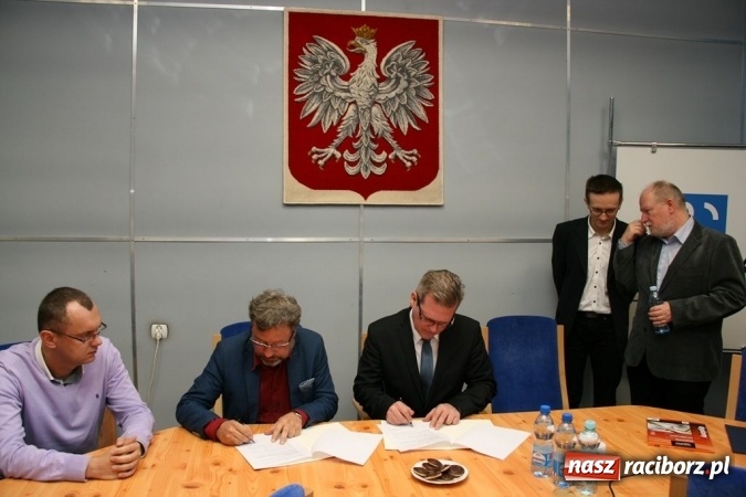 Zdjęcie w galerii na portalu naszraciborz.pl: Politechnika Opolska oficjalnym partnerem CKZiU nr 1 wiadomości z regionu