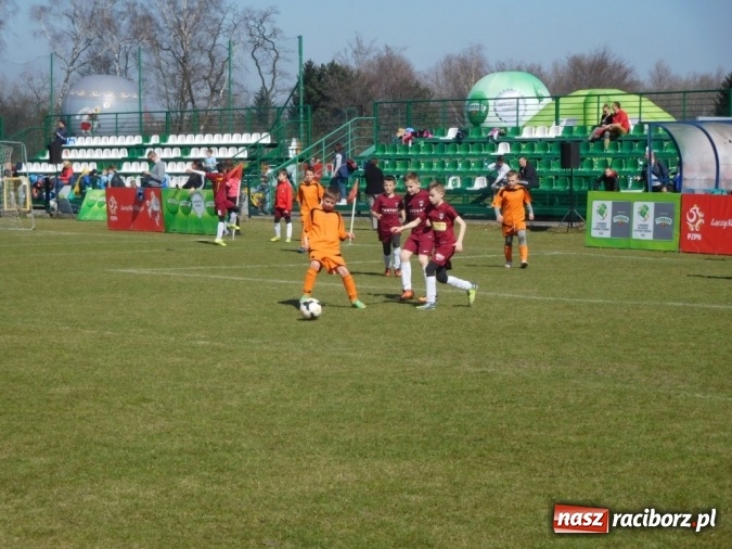 Zdjęcie w galerii na portalu naszraciborz.pl: Z podwórka na stadion - SP 15 Racibórz druga w województwie śląskim wiadomości z regionu