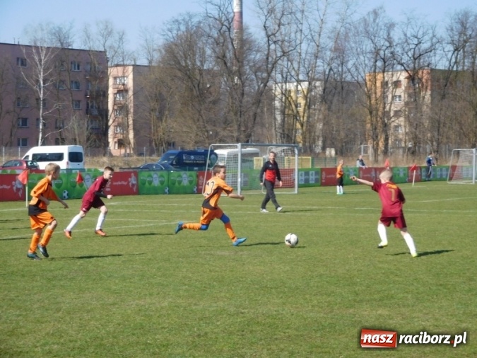 Zdjęcie w galerii na portalu naszraciborz.pl: Z podwórka na stadion - SP 15 Racibórz druga w województwie śląskim wiadomości z regionu