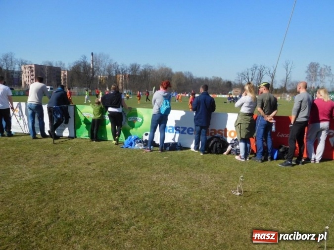 Zdjęcie w galerii na portalu naszraciborz.pl: Z podwórka na stadion - SP 15 Racibórz druga w województwie śląskim wiadomości z regionu