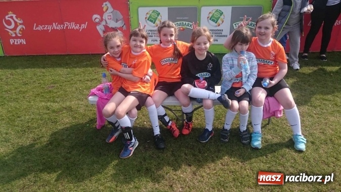 Zdjęcie w galerii na portalu naszraciborz.pl: Najlepsza bramkarka turnieju pochodzi z Pawłowa  wiadomości z regionu