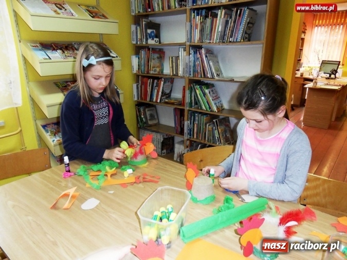 Zdjęcie w galerii na portalu naszraciborz.pl: Wielkanoc tuż, tuż... Biblioteka zorganizowała warsztaty dla dzieci wiadomości z regionu