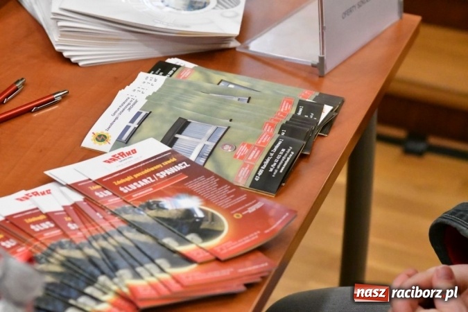 Zdjęcie w galerii na portalu naszraciborz.pl: Ślusarze i spawacze - specjaliści poszukiwani na rynku pracy wiadomości z regionu