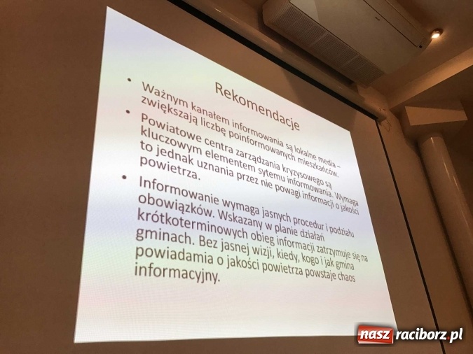 Zdjęcie w galerii na portalu naszraciborz.pl: Kopcenie to obciach, czyli dobra robota Raciborskiego Alarmu Antysmogowego wiadomości z regionu