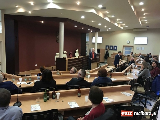 Zdjęcie w galerii na portalu naszraciborz.pl: Kopcenie to obciach, czyli dobra robota Raciborskiego Alarmu Antysmogowego wiadomości z regionu