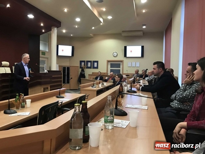 Zdjęcie w galerii na portalu naszraciborz.pl: Kopcenie to obciach, czyli dobra robota Raciborskiego Alarmu Antysmogowego wiadomości z regionu