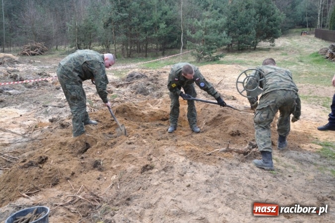 Zdjęcie w galerii na portalu naszraciborz.pl: W Jankowicach znaleziono mały arsenał z okresu II wojny światowej FOTO wiadomości z regionu