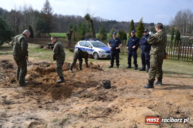 Zdjęcie w galerii na portalu naszraciborz.pl: W Jankowicach znaleziono mały arsenał z okresu II wojny światowej FOTO wiadomości z regionu