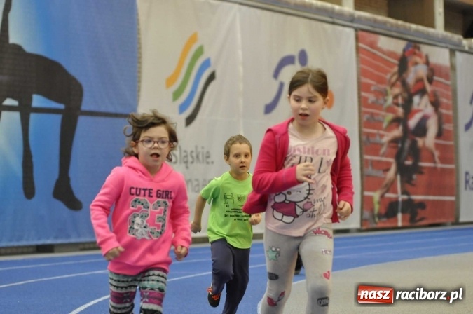 Zdjęcie w galerii na portalu naszraciborz.pl: Ruszyła tegoroczna akcja BiegamBoLubię FOTO wiadomości z regionu