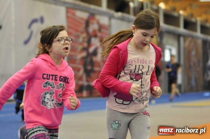 Zdjęcie w galerii na portalu naszraciborz.pl: Ruszyła tegoroczna akcja BiegamBoLubię FOTO wiadomości z regionu