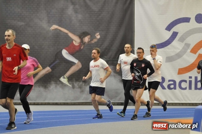 Zdjęcie w galerii na portalu naszraciborz.pl: Ruszyła tegoroczna akcja BiegamBoLubię FOTO wiadomości z regionu