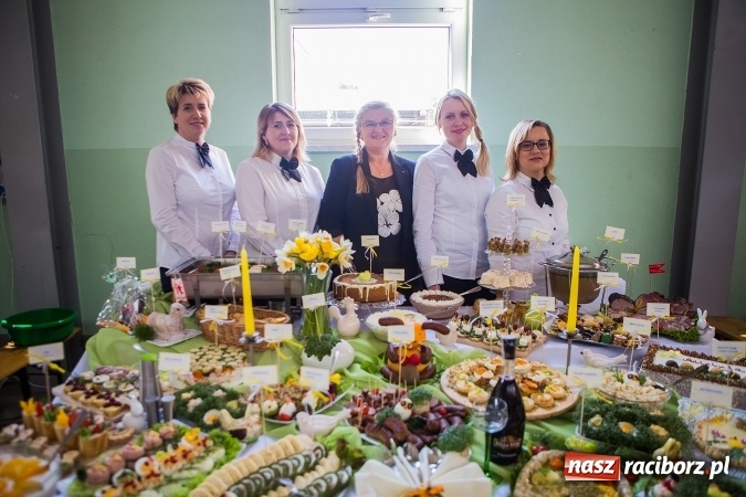 Zdjęcie w galerii na portalu naszraciborz.pl: X Powiatowy Konkurs Potraw Regionalnych w Pietrowicach Wielkich wiadomości z regionu