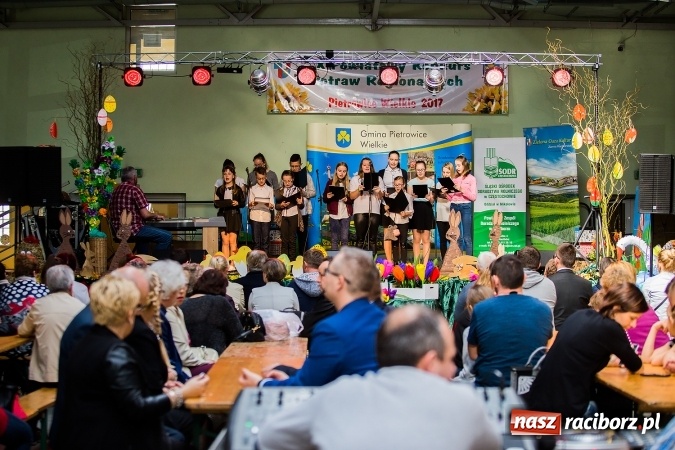 Zdjęcie w galerii na portalu naszraciborz.pl: X Powiatowy Konkurs Potraw Regionalnych w Pietrowicach Wielkich wiadomości z regionu