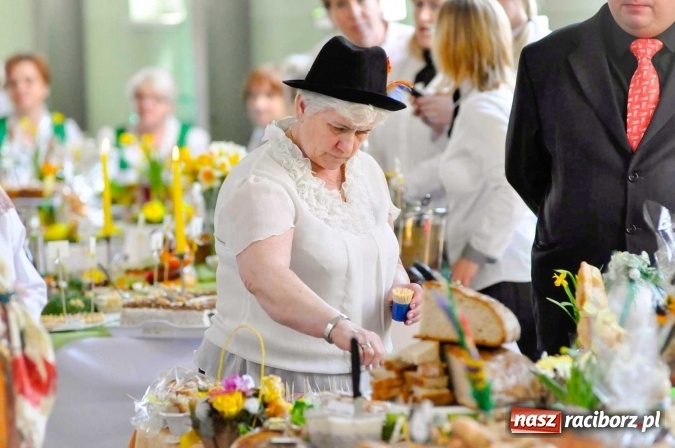 Zdjęcie w galerii na portalu naszraciborz.pl: Udziec z muflona i kolorowe mazurki, czyli czym dziś zajadają się mieszkańcy naszego powiatu wiadomości z regionu