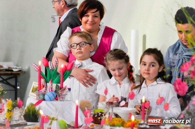 Zdjęcie w galerii na portalu naszraciborz.pl: Udziec z muflona i kolorowe mazurki, czyli czym dziś zajadają się mieszkańcy naszego powiatu wiadomości z regionu