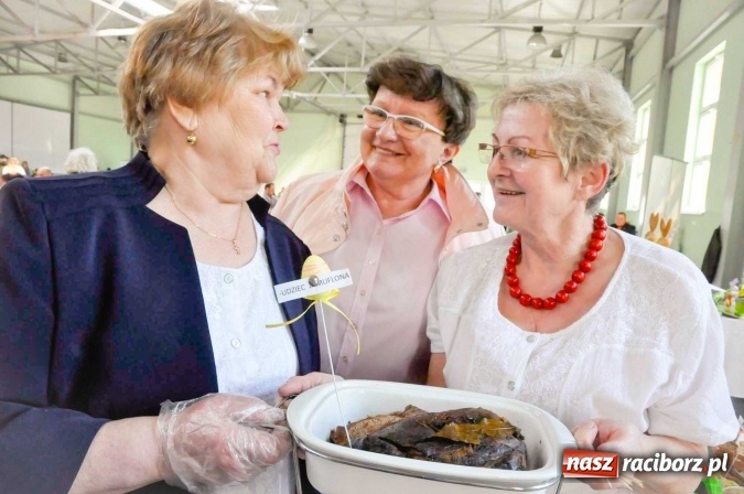 Zdjęcie w galerii na portalu naszraciborz.pl: Udziec z muflona i kolorowe mazurki, czyli czym dziś zajadają się mieszkańcy naszego powiatu wiadomości z regionu