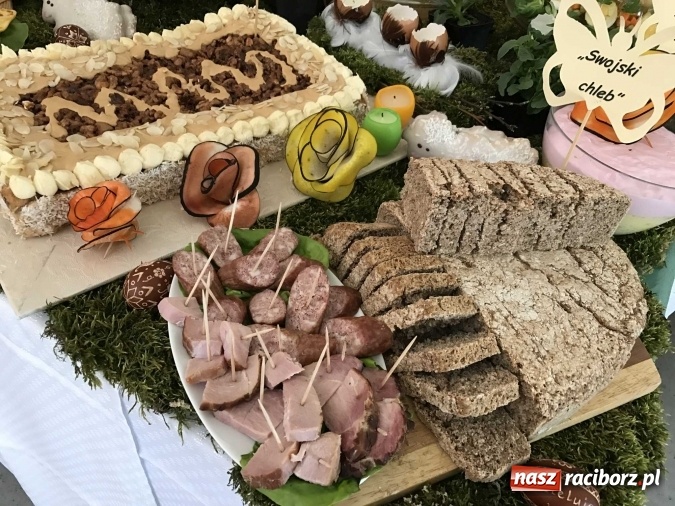 Zdjęcie w galerii na portalu naszraciborz.pl: Udziec z muflona i kolorowe mazurki, czyli czym dziś zajadają się mieszkańcy naszego powiatu wiadomości z regionu