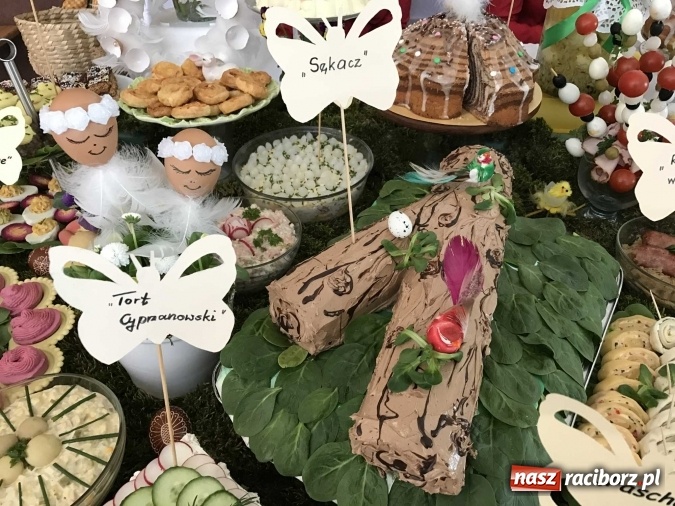 Zdjęcie w galerii na portalu naszraciborz.pl: Udziec z muflona i kolorowe mazurki, czyli czym dziś zajadają się mieszkańcy naszego powiatu wiadomości z regionu