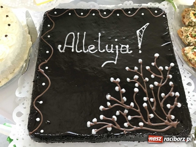 Zdjęcie w galerii na portalu naszraciborz.pl: Udziec z muflona i kolorowe mazurki, czyli czym dziś zajadają się mieszkańcy naszego powiatu wiadomości z regionu