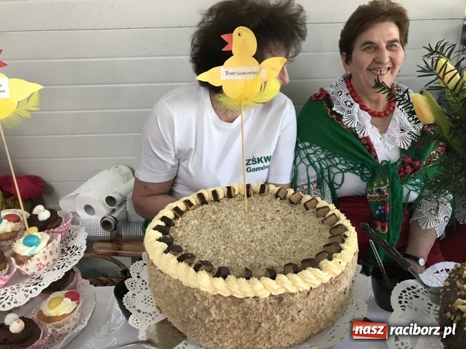 Zdjęcie w galerii na portalu naszraciborz.pl: Udziec z muflona i kolorowe mazurki, czyli czym dziś zajadają się mieszkańcy naszego powiatu wiadomości z regionu