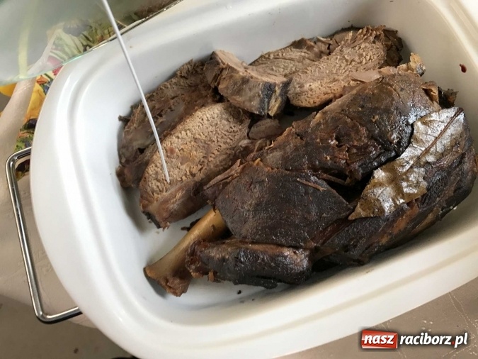 Zdjęcie w galerii na portalu naszraciborz.pl: Udziec z muflona i kolorowe mazurki, czyli czym dziś zajadają się mieszkańcy naszego powiatu wiadomości z regionu