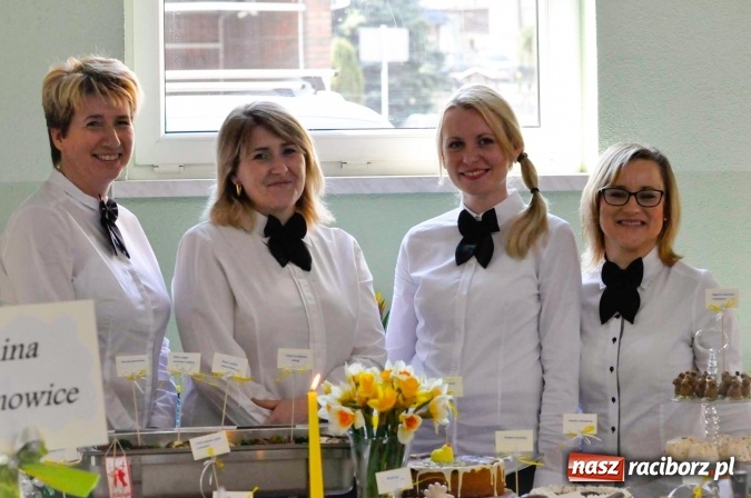 Zdjęcie w galerii na portalu naszraciborz.pl: Udziec z muflona i kolorowe mazurki, czyli czym dziś zajadają się mieszkańcy naszego powiatu wiadomości z regionu