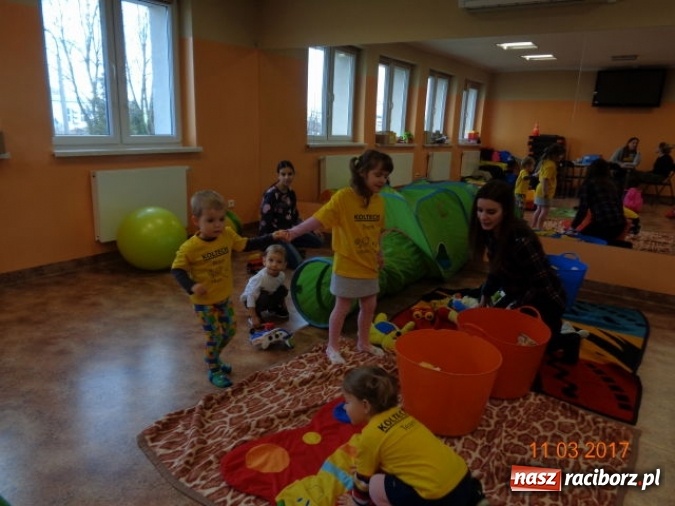 Zdjęcie w galerii na portalu naszraciborz.pl: Fiku-miku powitało już wiosnę  wiadomości z regionu