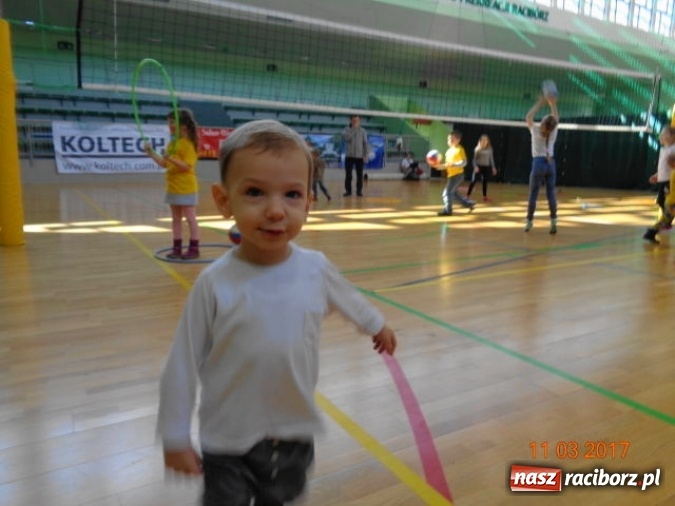 Zdjęcie w galerii na portalu naszraciborz.pl: Fiku-miku powitało już wiosnę  wiadomości z regionu