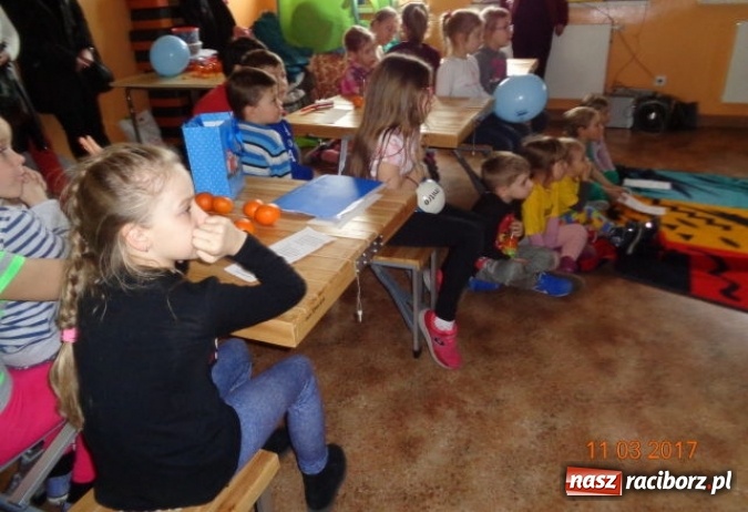 Zdjęcie w galerii na portalu naszraciborz.pl: Fiku-miku powitało już wiosnę  wiadomości z regionu