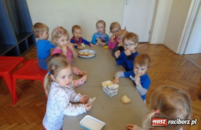 Zdjęcie w galerii na portalu naszraciborz.pl: Fiku-miku powitało już wiosnę  wiadomości z regionu