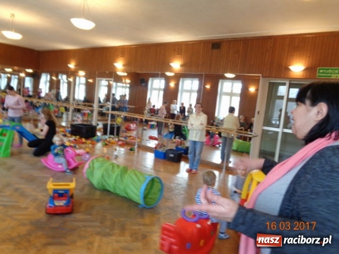 Zdjęcie w galerii na portalu naszraciborz.pl: Fiku-miku powitało już wiosnę  wiadomości z regionu