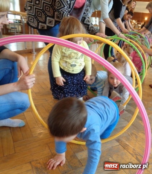 Zdjęcie w galerii na portalu naszraciborz.pl: Fiku-miku powitało już wiosnę  wiadomości z regionu