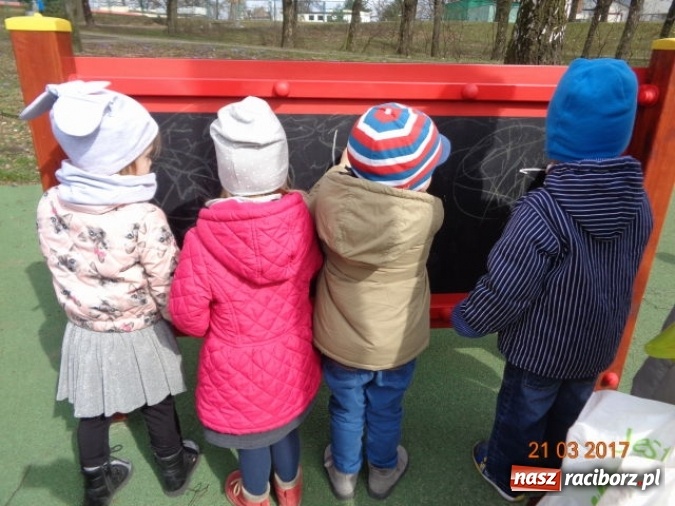 Zdjęcie w galerii na portalu naszraciborz.pl: Fiku-miku powitało już wiosnę  wiadomości z regionu