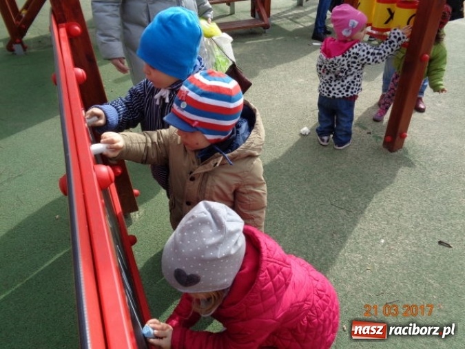 Zdjęcie w galerii na portalu naszraciborz.pl: Fiku-miku powitało już wiosnę  wiadomości z regionu