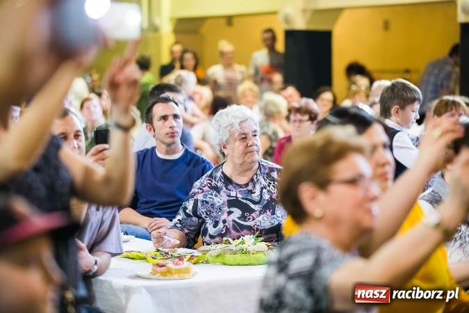 Zdjęcie w galerii na portalu naszraciborz.pl: Kiermasz wielkanocny w Krzanowicach wiadomości z regionu
