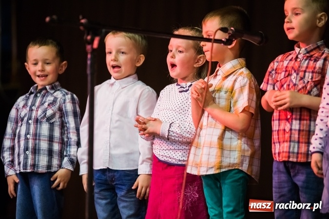 Zdjęcie w galerii na portalu naszraciborz.pl: Kiermasz wielkanocny w Krzanowicach wiadomości z regionu