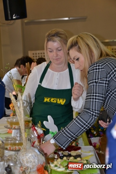 Zdjęcie w galerii na portalu naszraciborz.pl: Wielkanocne stoły na kiermaszu w Tworkowie  wiadomości z regionu