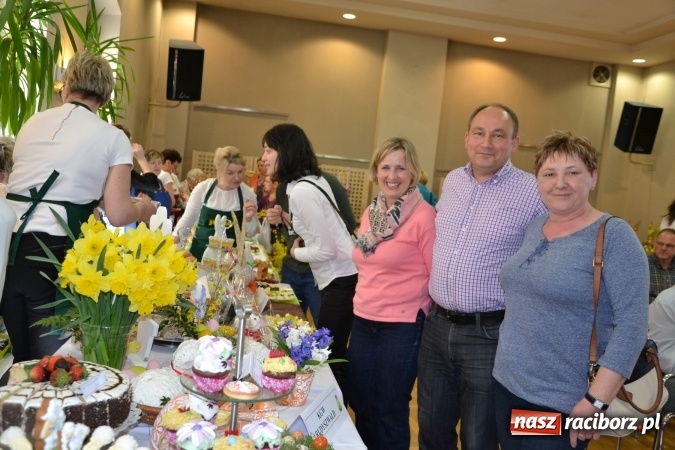Zdjęcie w galerii na portalu naszraciborz.pl: Wielkanocne stoły na kiermaszu w Tworkowie  wiadomości z regionu