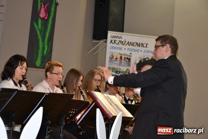 Zdjęcie w galerii na portalu naszraciborz.pl: Wielkanocne stoły na kiermaszu w Tworkowie  wiadomości z regionu