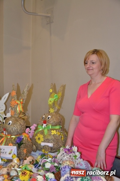 Zdjęcie w galerii na portalu naszraciborz.pl: Wielkanocne stoły na kiermaszu w Tworkowie  wiadomości z regionu