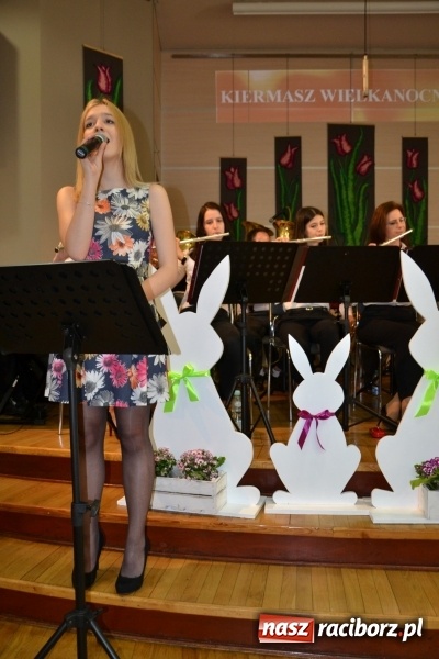 Zdjęcie w galerii na portalu naszraciborz.pl: Wielkanocne stoły na kiermaszu w Tworkowie  wiadomości z regionu