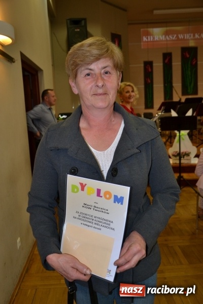 Zdjęcie w galerii na portalu naszraciborz.pl: Wielkanocne stoły na kiermaszu w Tworkowie  wiadomości z regionu