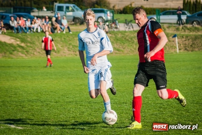 Zdjęcie w galerii na portalu naszraciborz.pl: A klasa: Choć widowisko nie porywało, to Brzezie Chałupki pokonało wiadomości z regionu