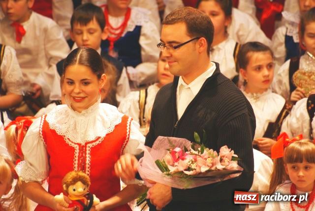 Zdjęcie w galerii na portalu naszraciborz.pl: Strzecha zatańczyła w Cieszynie wiadomości z regionu